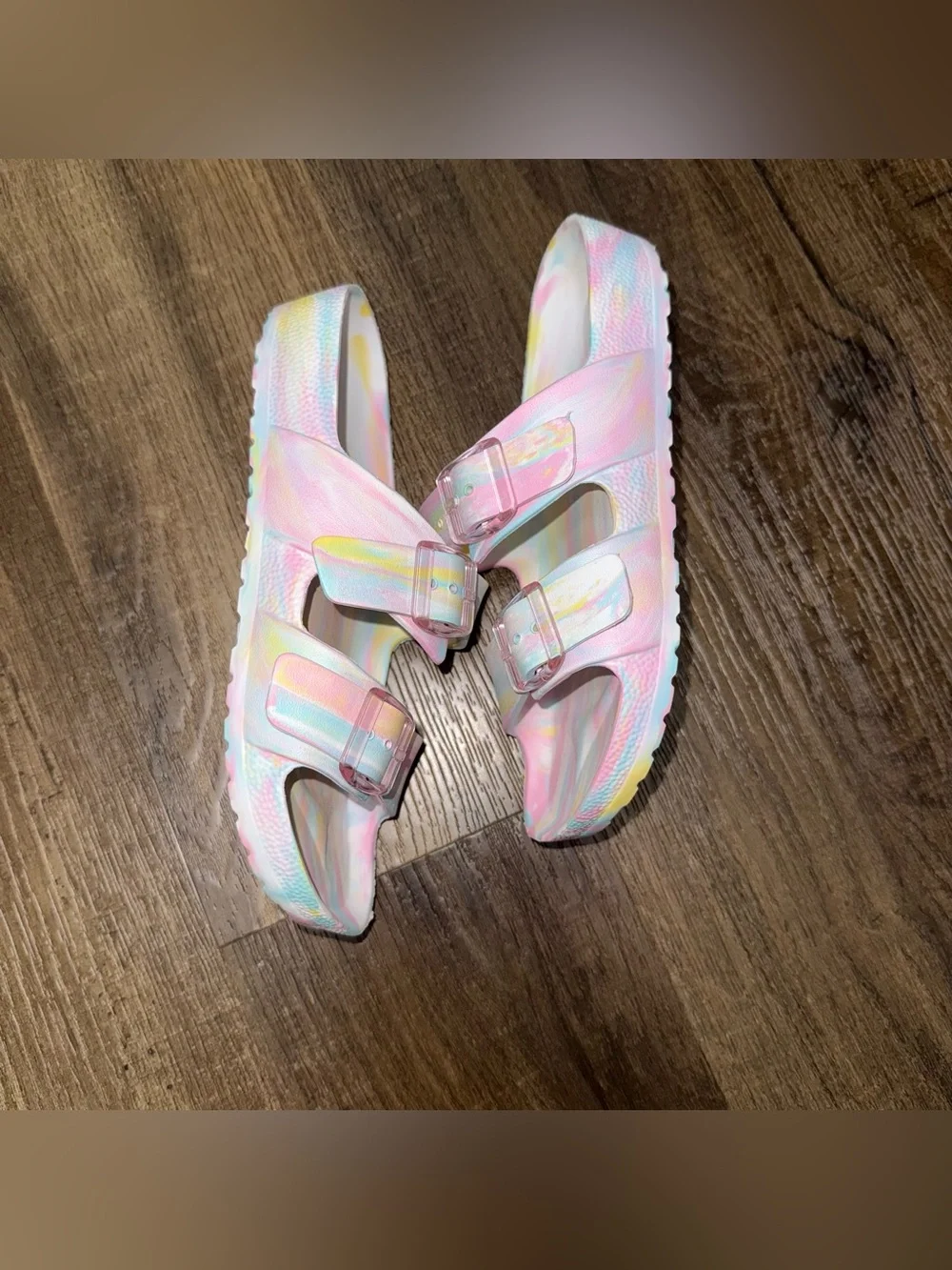 🌈 Cat & Jack Pastel Marble Slide Sandals (Youth Size 2) 🌈